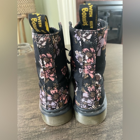 Rare Dr. Martens Beckett  combat Boots NWOT size 38/ 7 - Picture 5 of 11